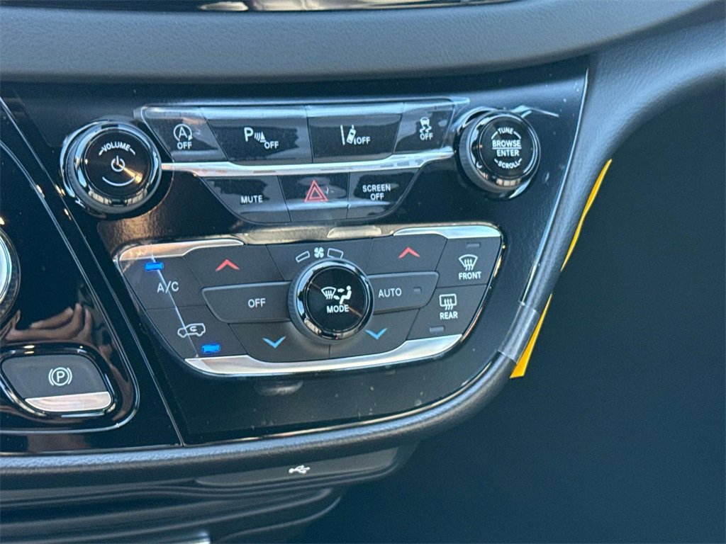 New 2026 Chrysler Voyager LX image 16