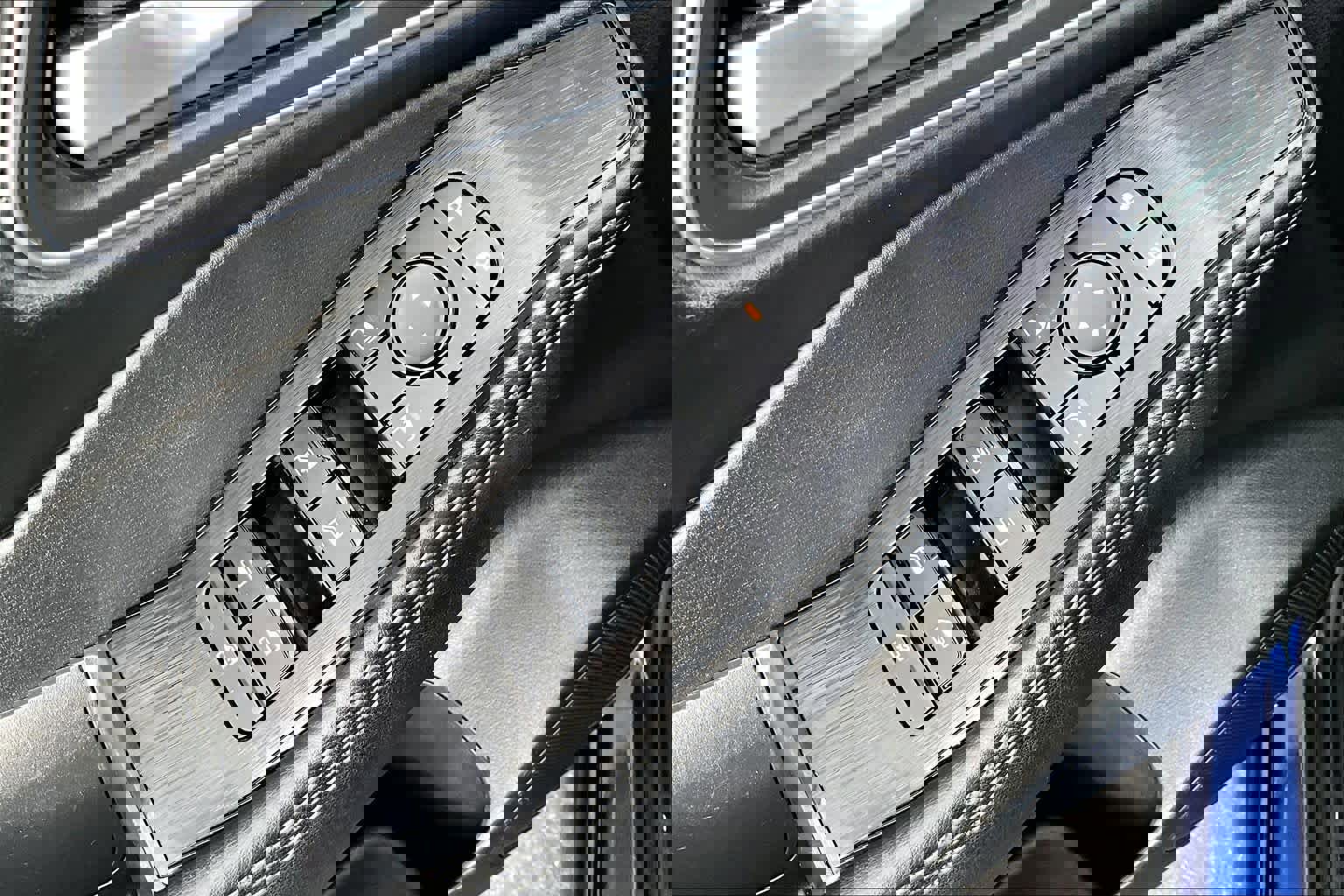 Used 2021 Nissan Rogue SV w/ Premium Package image 35