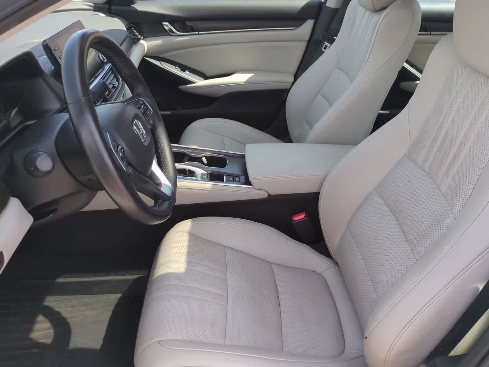 Used 2019 Honda Accord EX-L image 16