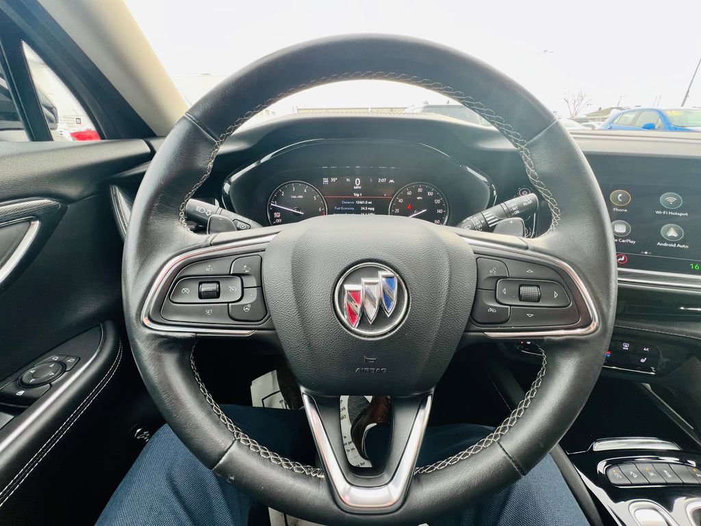 Used 2023 Buick Envision Essence image 21