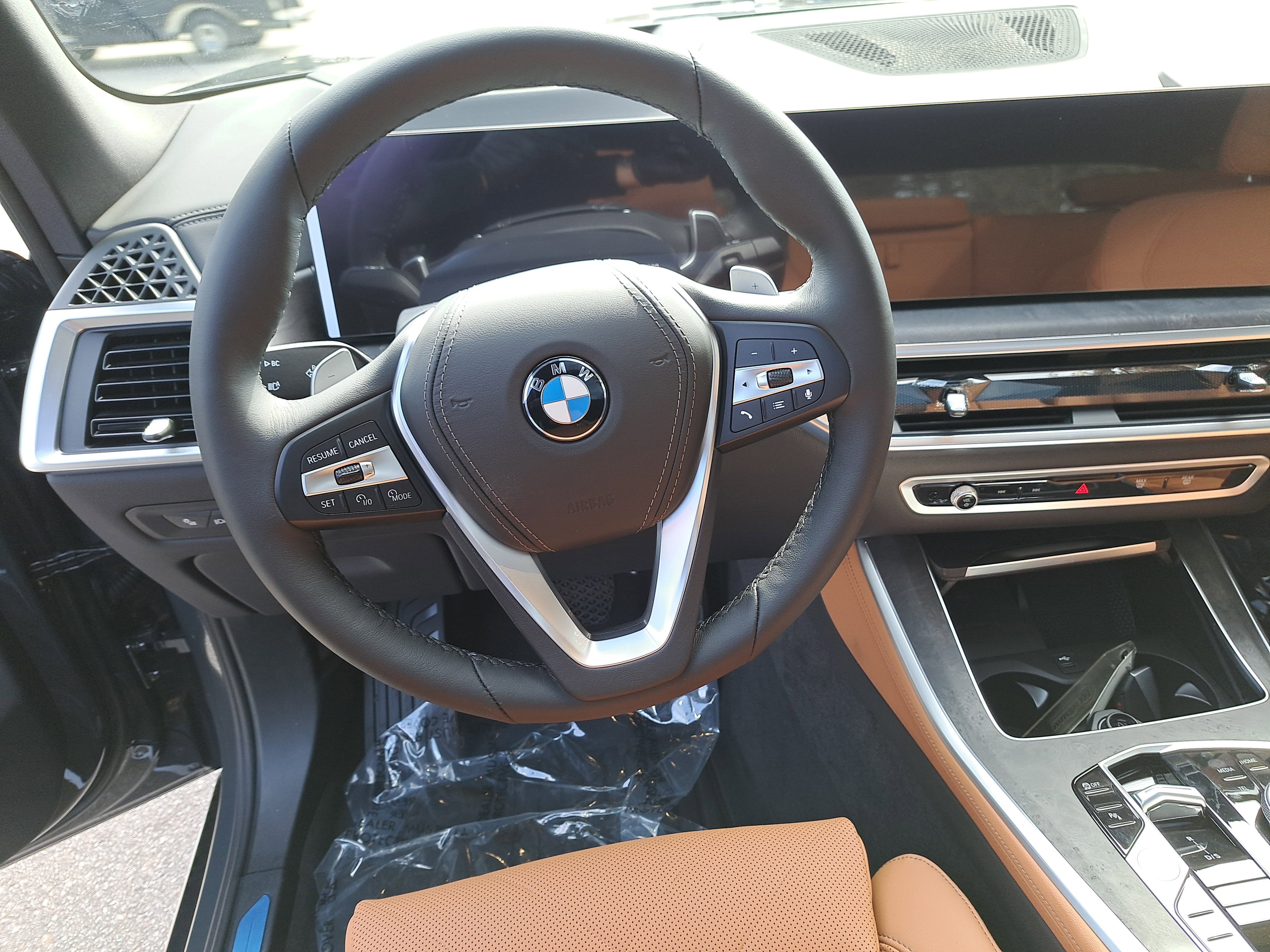 New 2026 BMW X5 xDrive40i w/ Climate Comfort Package AWD/4WD image 17