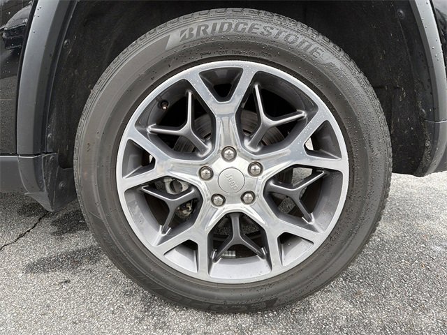 Used 2021 Jeep Grand Cherokee Limited w/ Luxury Group II image 19