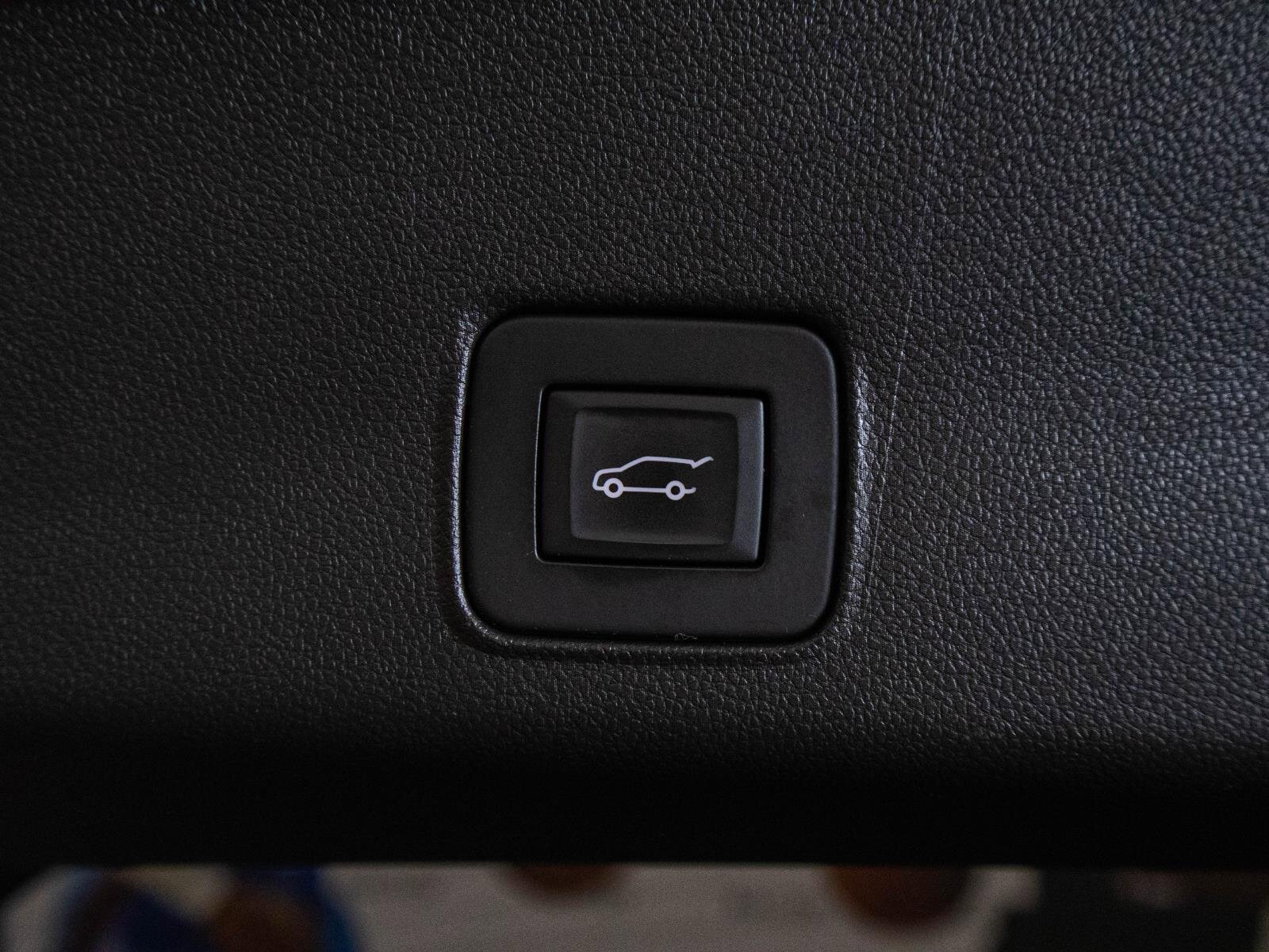 Used 2024 Chevrolet TrailBlazer RS w/ Convenience Package image 25