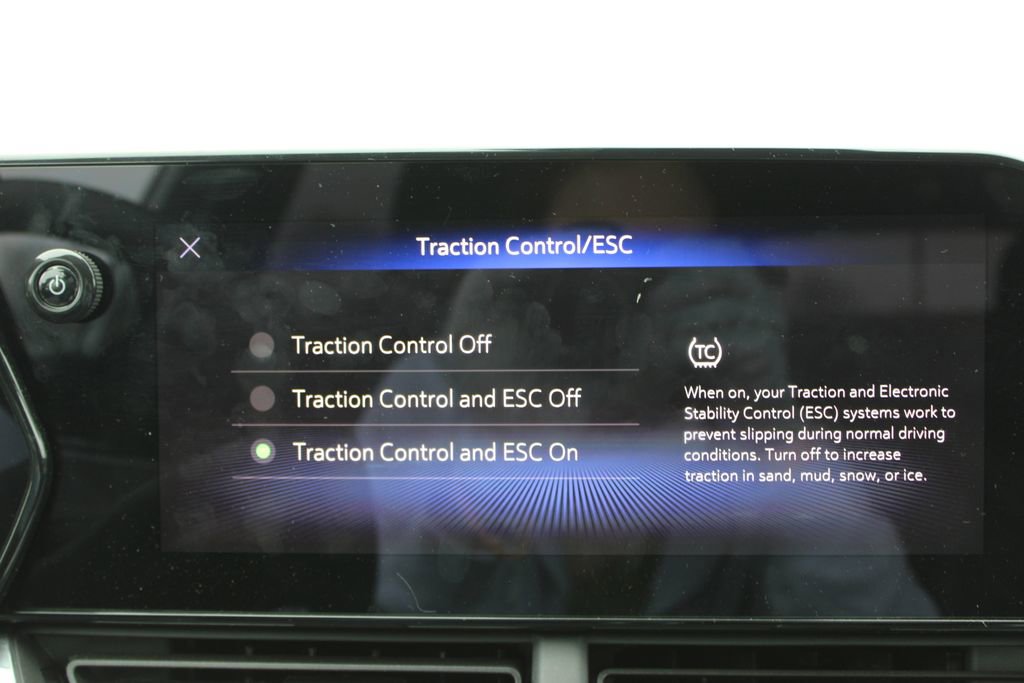 Used 2025 Chevrolet Trax LT w/ LT Convenience Package image 32