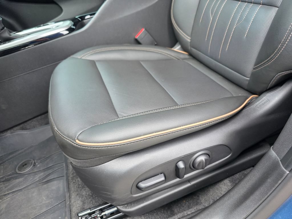 Used 2025 Buick Envista Avenir FWD image 12