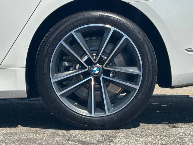 Used 2021 BMW 750i xDrive w/ Autobahn Package AWD/4WD image 3
