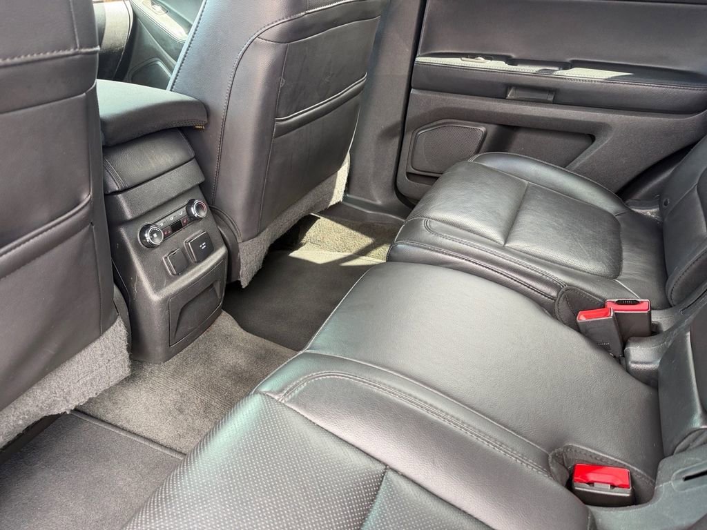 Used 2015 Ford Explorer Limited image 14