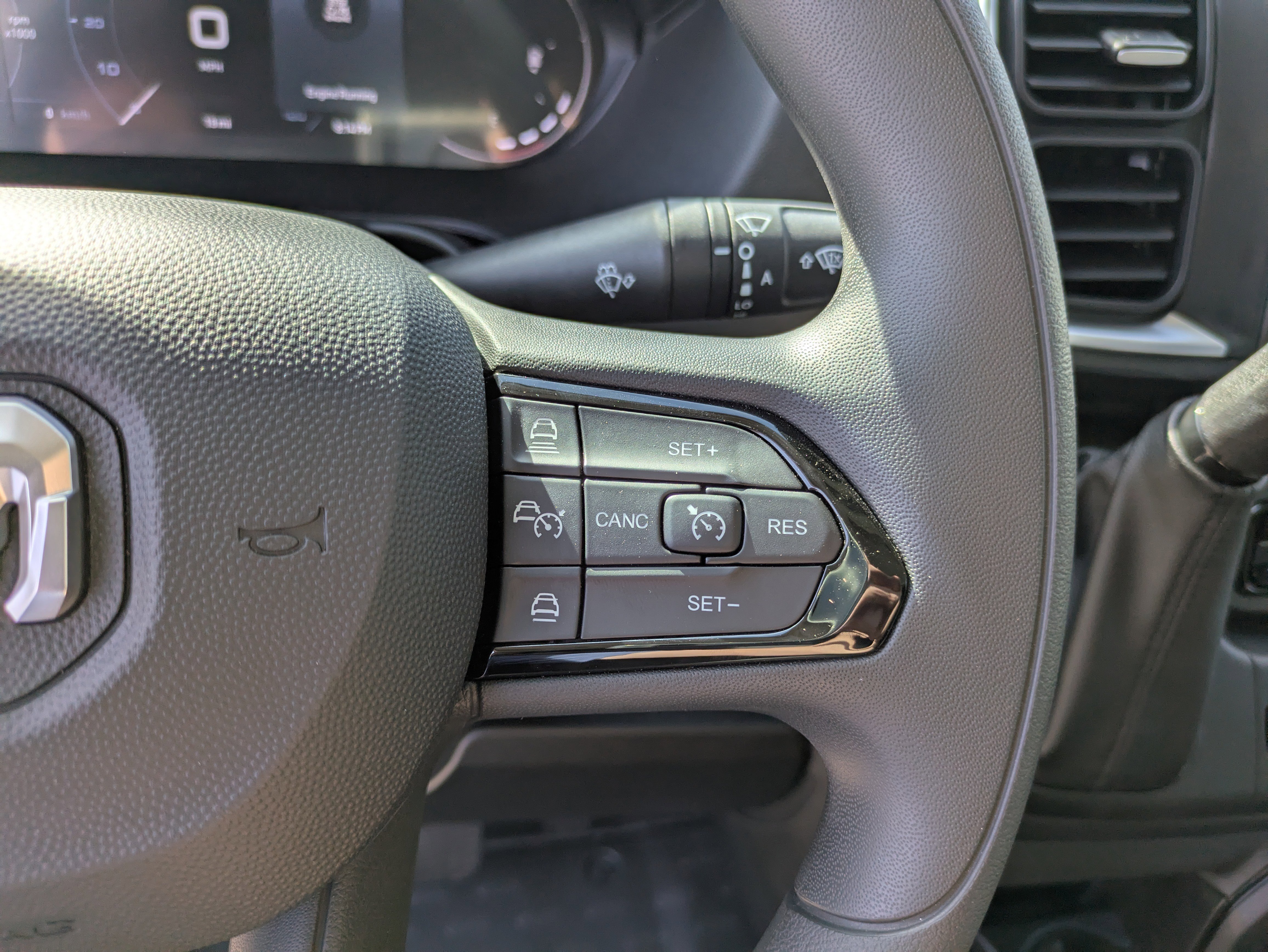 New 2026 RAM ProMaster 1500 w/ Quick Order Package 22G SLT image 12