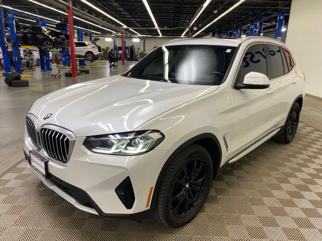 Used 2022 BMW X3 sDrive30i w/ Premium Package 2 RWD image 3
