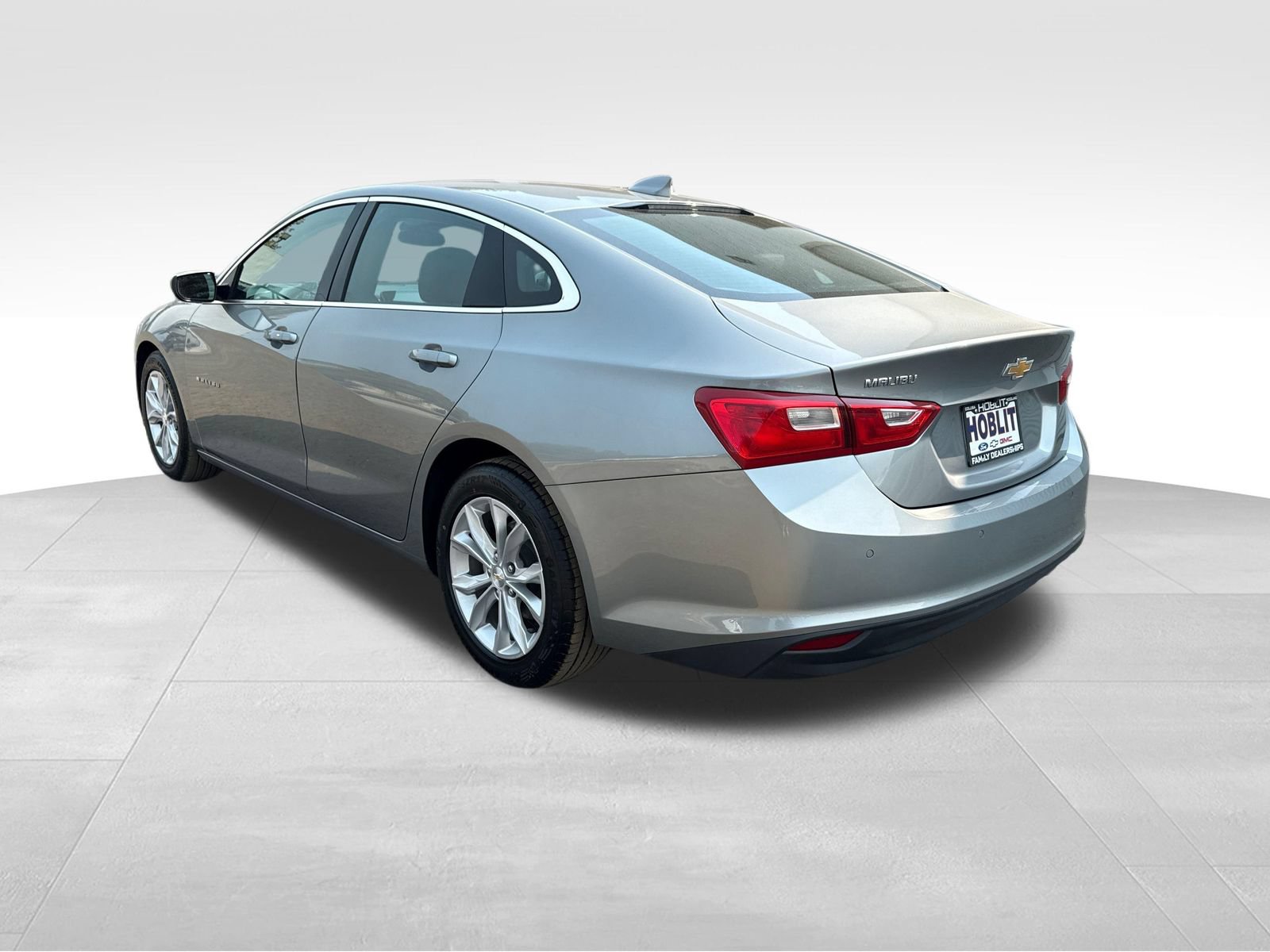 Used 2024 Chevrolet Malibu LT FWD image 3