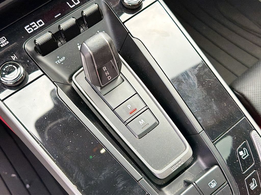 Used 2020 Porsche 911 Carrera 4S w/ Premium Package image 28