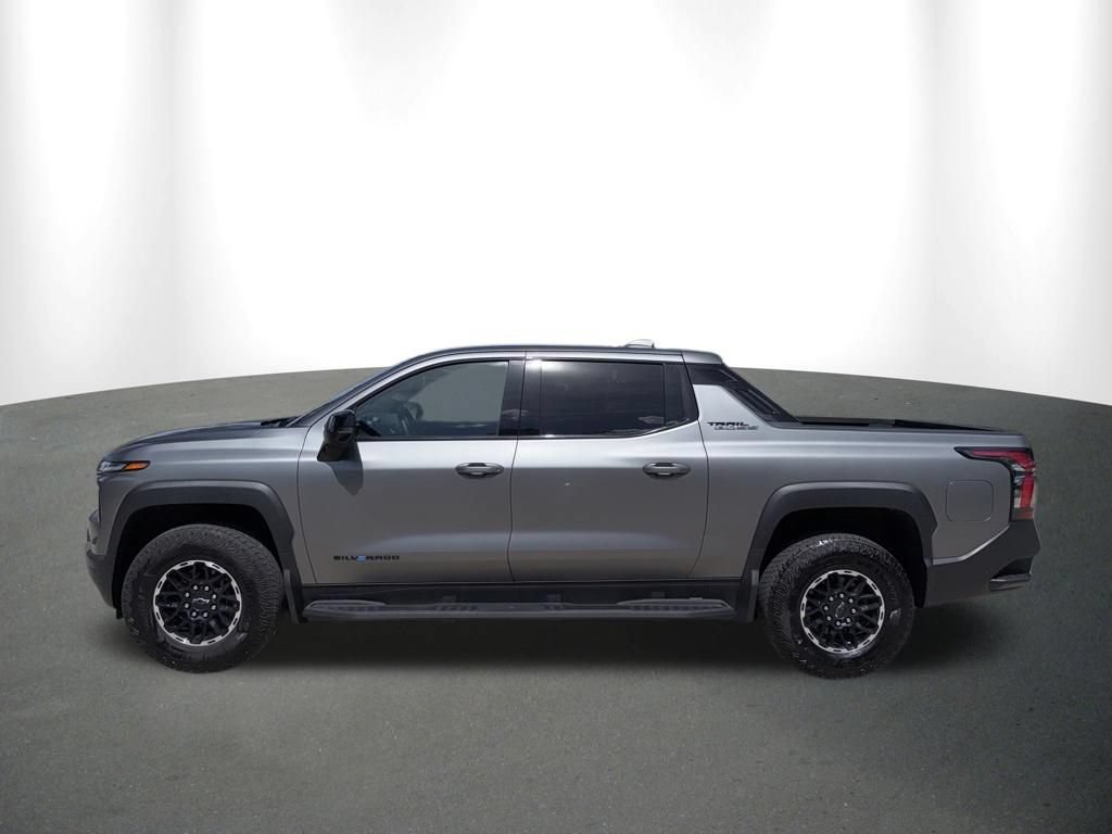 Used 2026 Chevrolet Silverado EV Trail Boss AWD/4WD image 14
