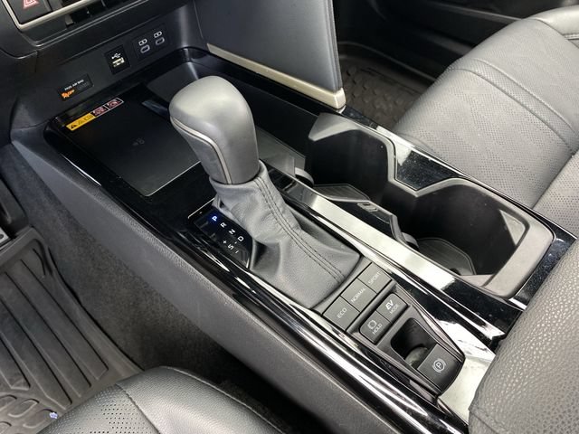 Used 2025 Toyota Camry XSE AWD/4WD image 27