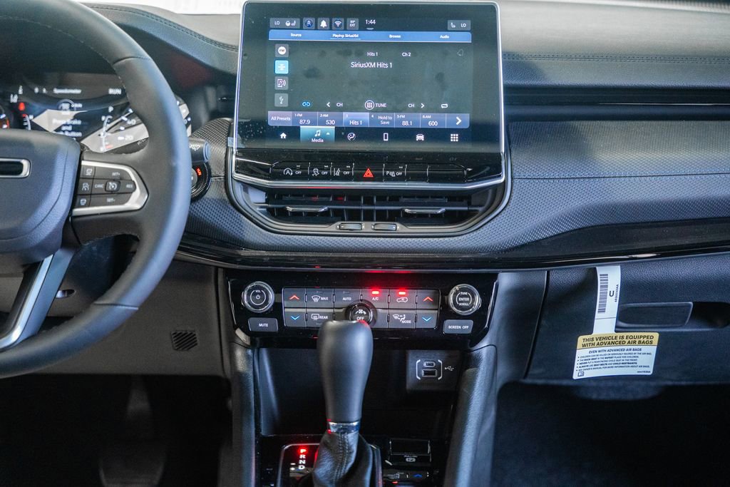 New 2025 Jeep Compass Limited w/ Sun & Sound Group image 20