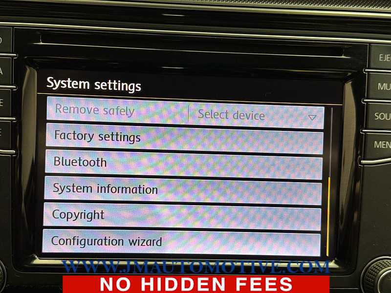 Used 2017 Volkswagen Passat 1.8T R-Line FWD image 28