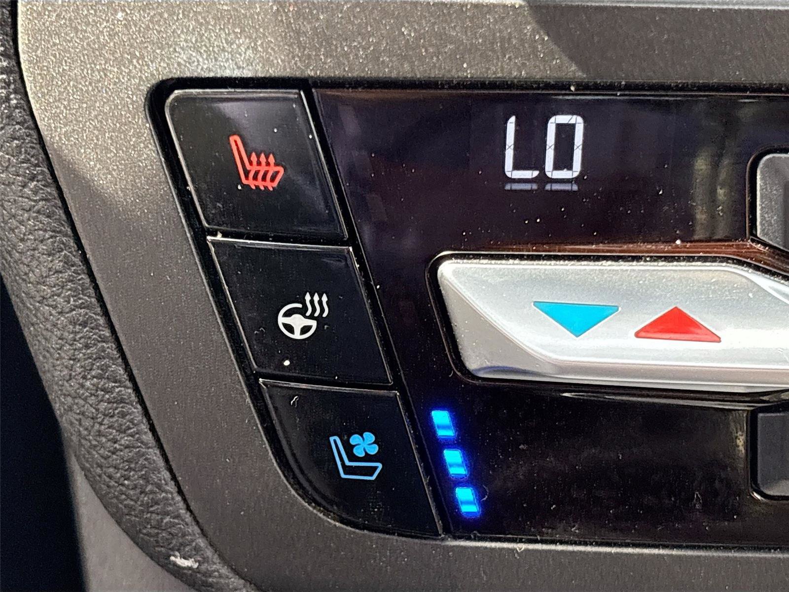 Used 2020 Ford Explorer ST w/ Premium Technology Package image 21