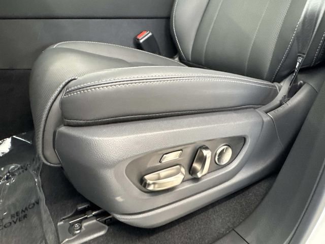 New 2026 Lexus LX 700h Luxury image 18