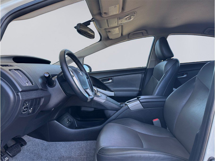 Used 2015 Toyota Prius Four FWD image 9