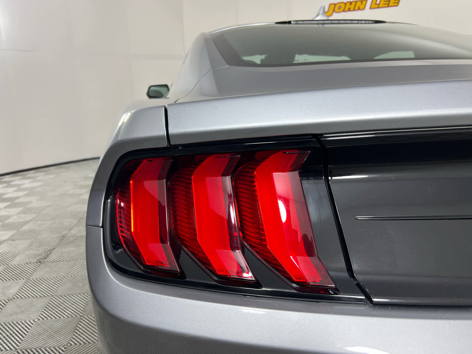 Used 2021 Ford Mustang Coupe image 12