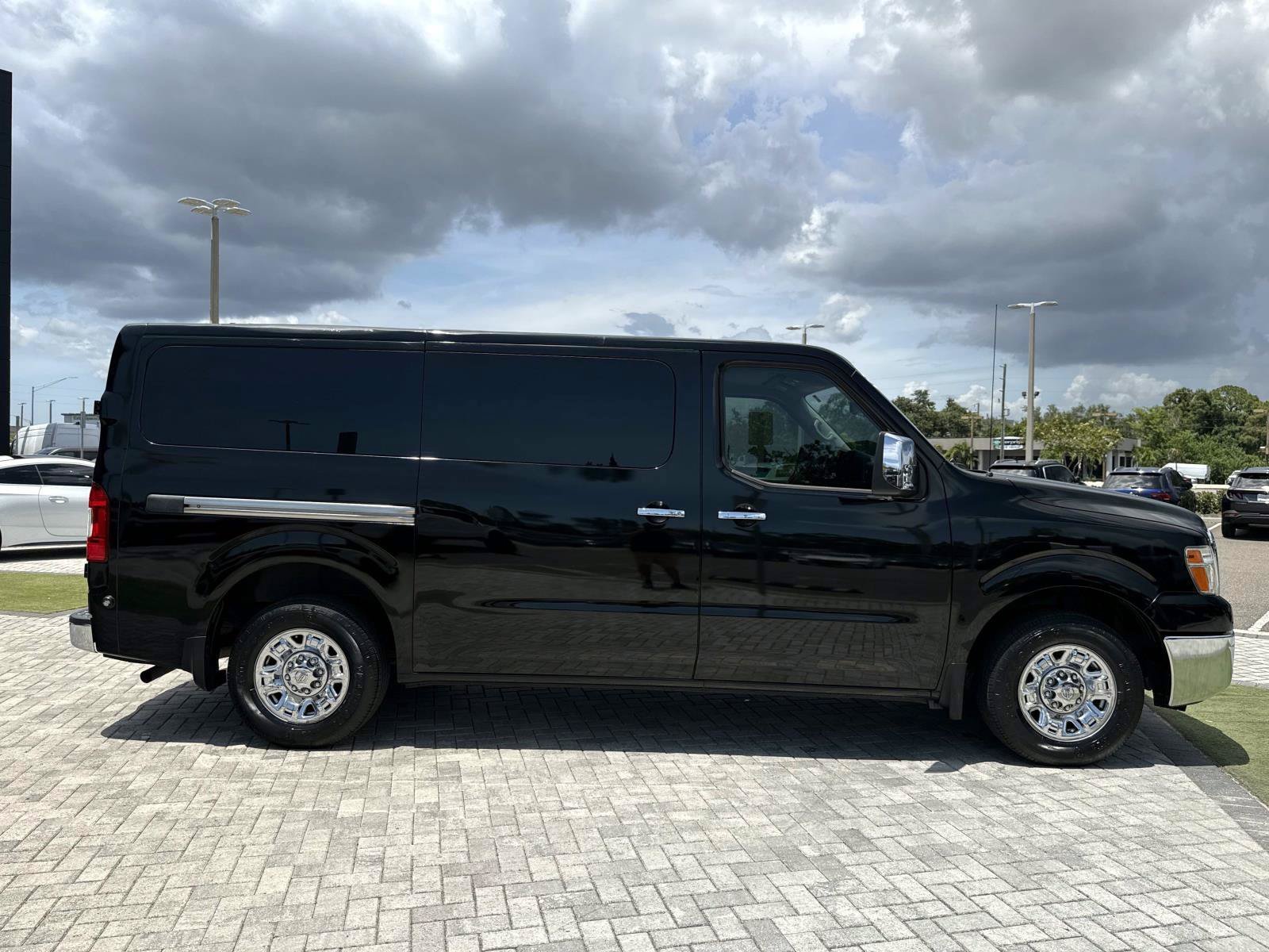 Used 2020 Nissan NV 3500 SL RWD image 6