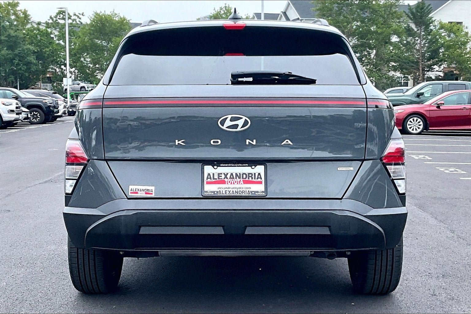 Used 2025 Hyundai Kona SEL AWD/4WD image 4