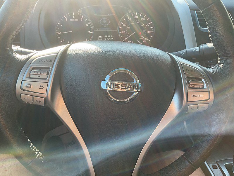 Used 2015 Nissan Altima 2.5 SL w/ Technology Package FWD image 17
