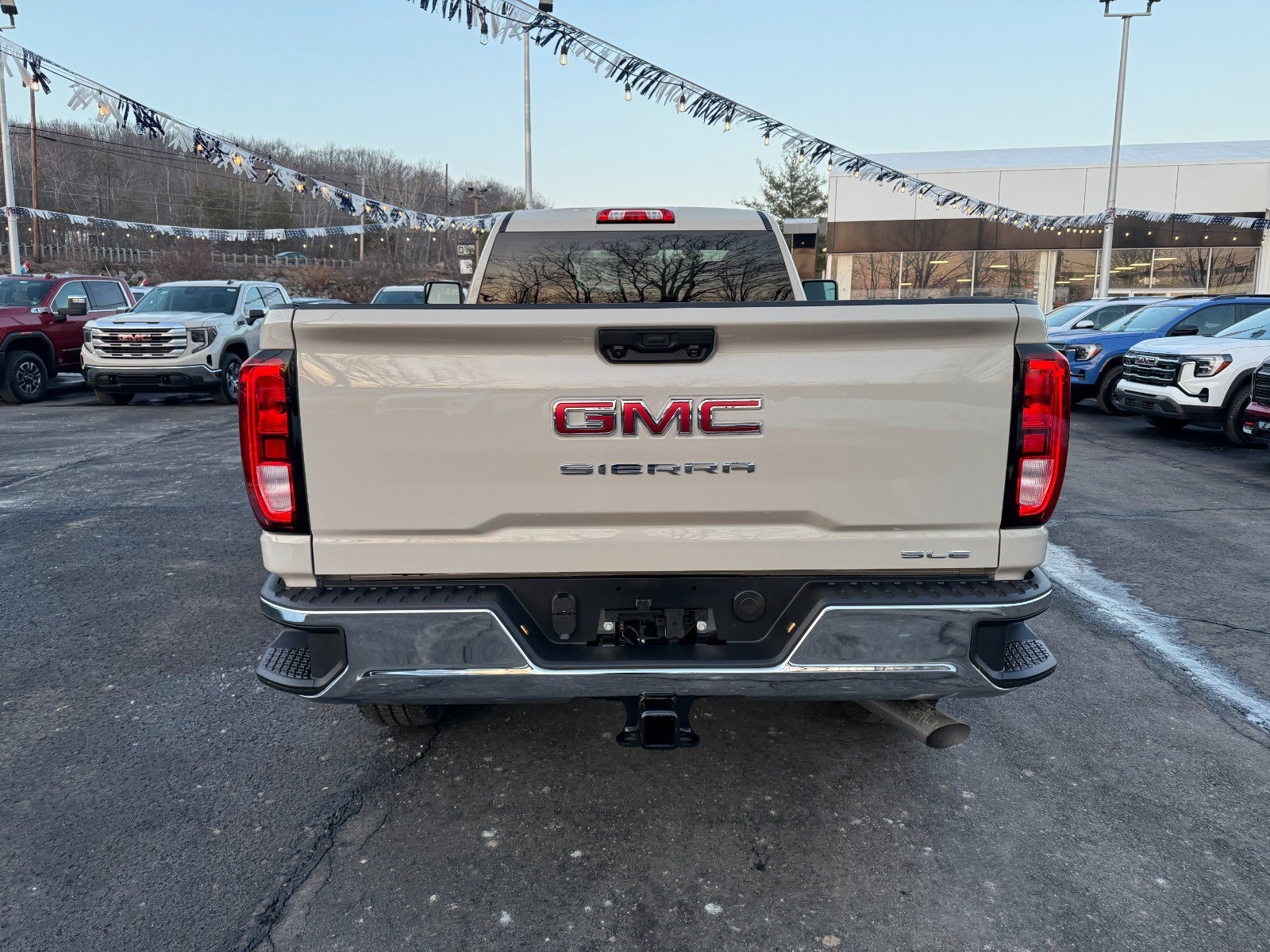 New 2026 GMC Sierra 3500 SLE AWD/4WD image 4
