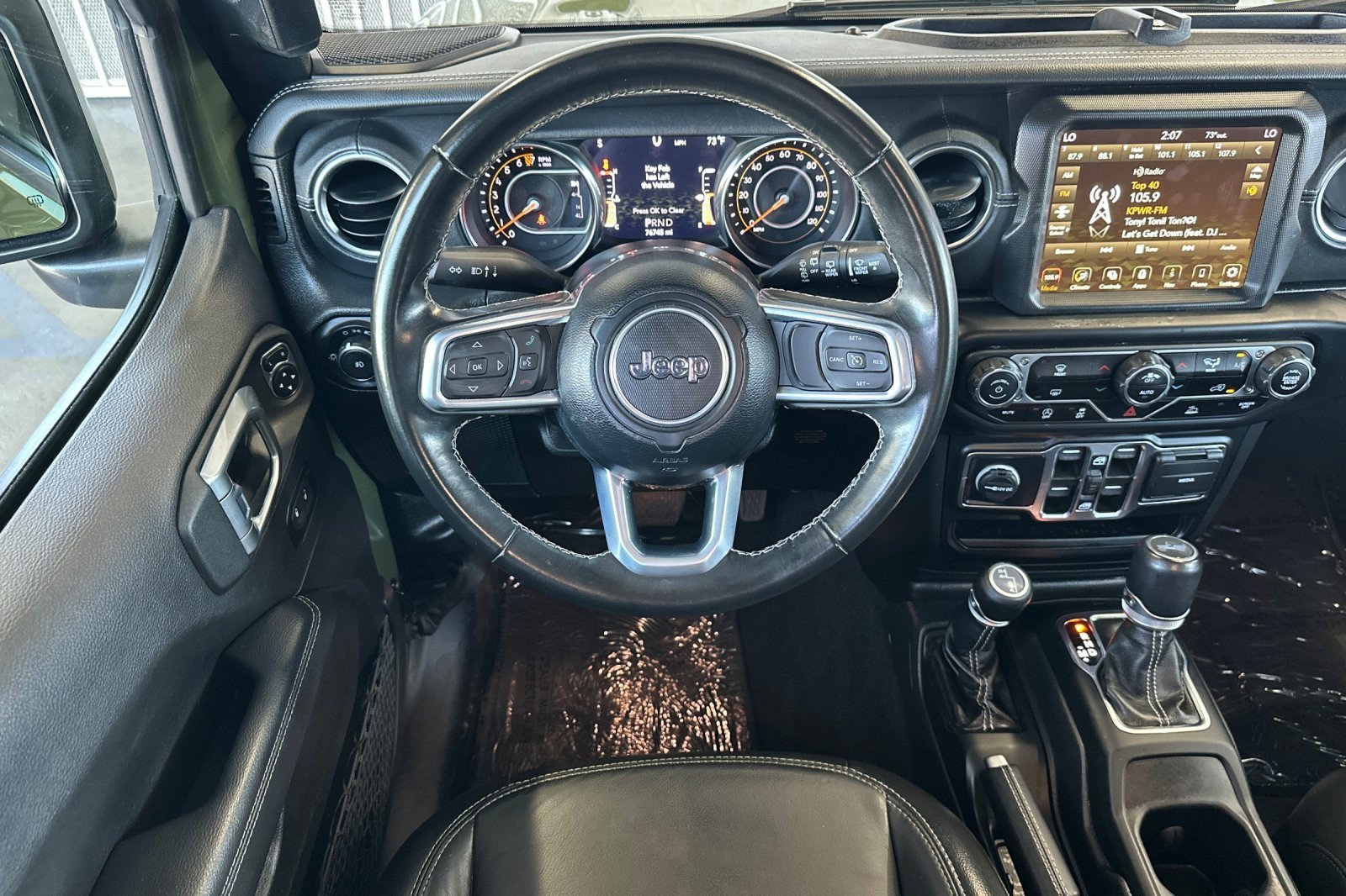 Used 2022 Jeep Wrangler Unlimited Sahara w/ LED Lighting Group AWD/4WD image 13