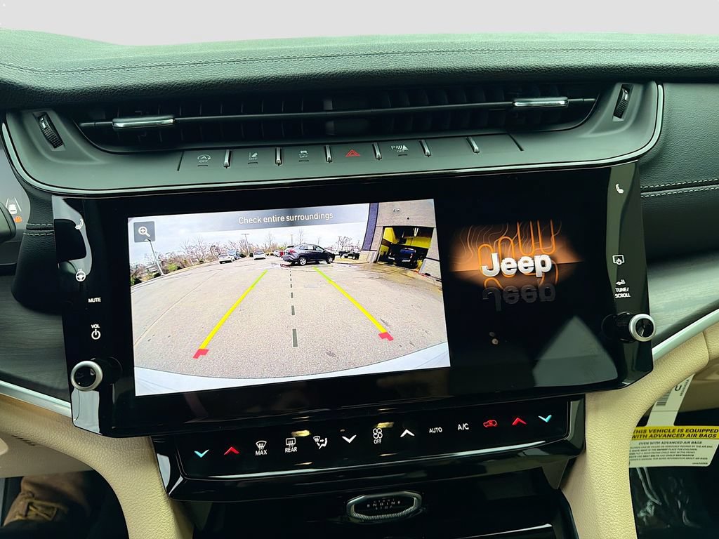New 2026 Jeep Grand Cherokee Limited AWD/4WD image 31