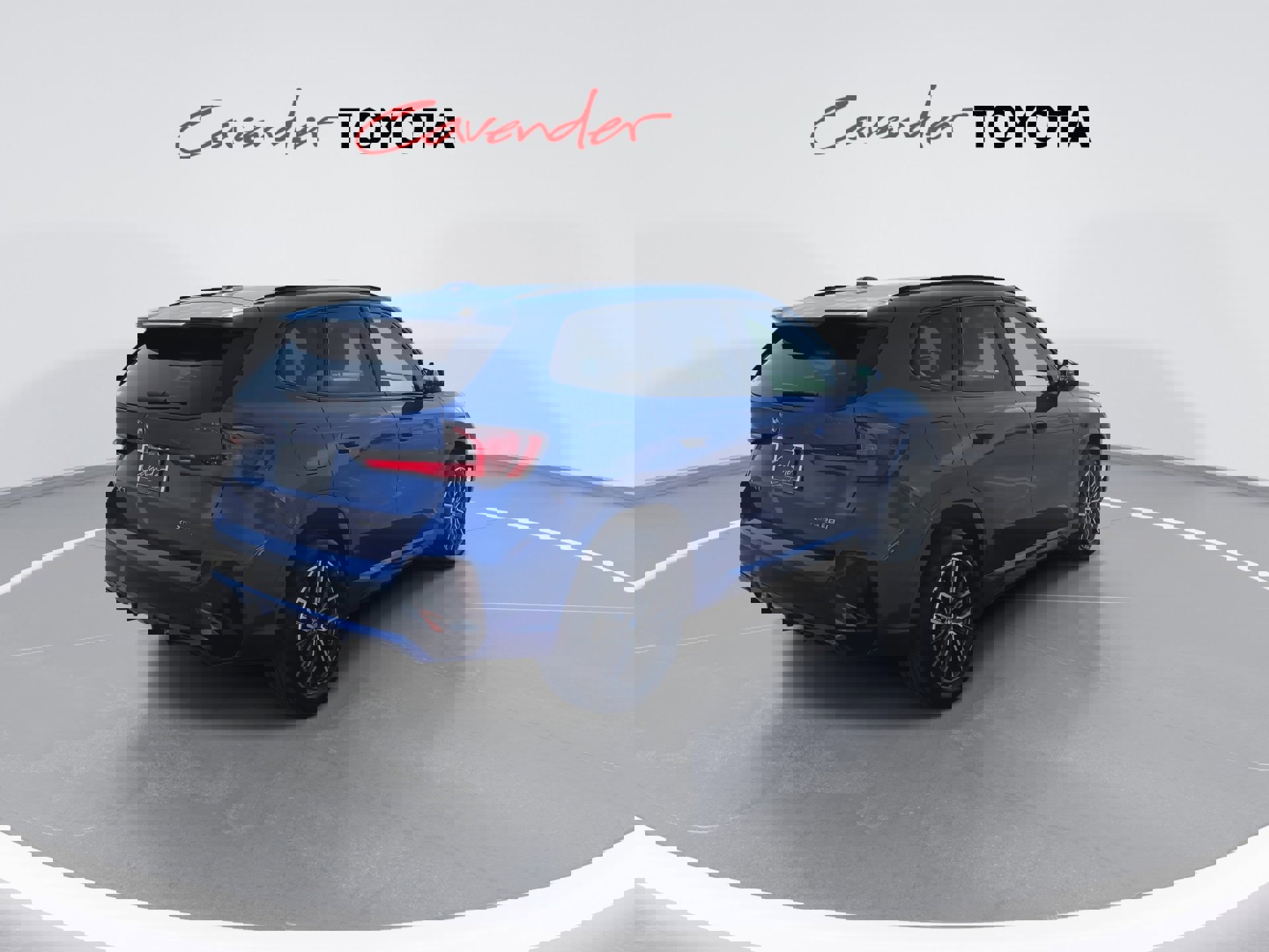 Used 2025 BMW X1 xDrive28i image 8