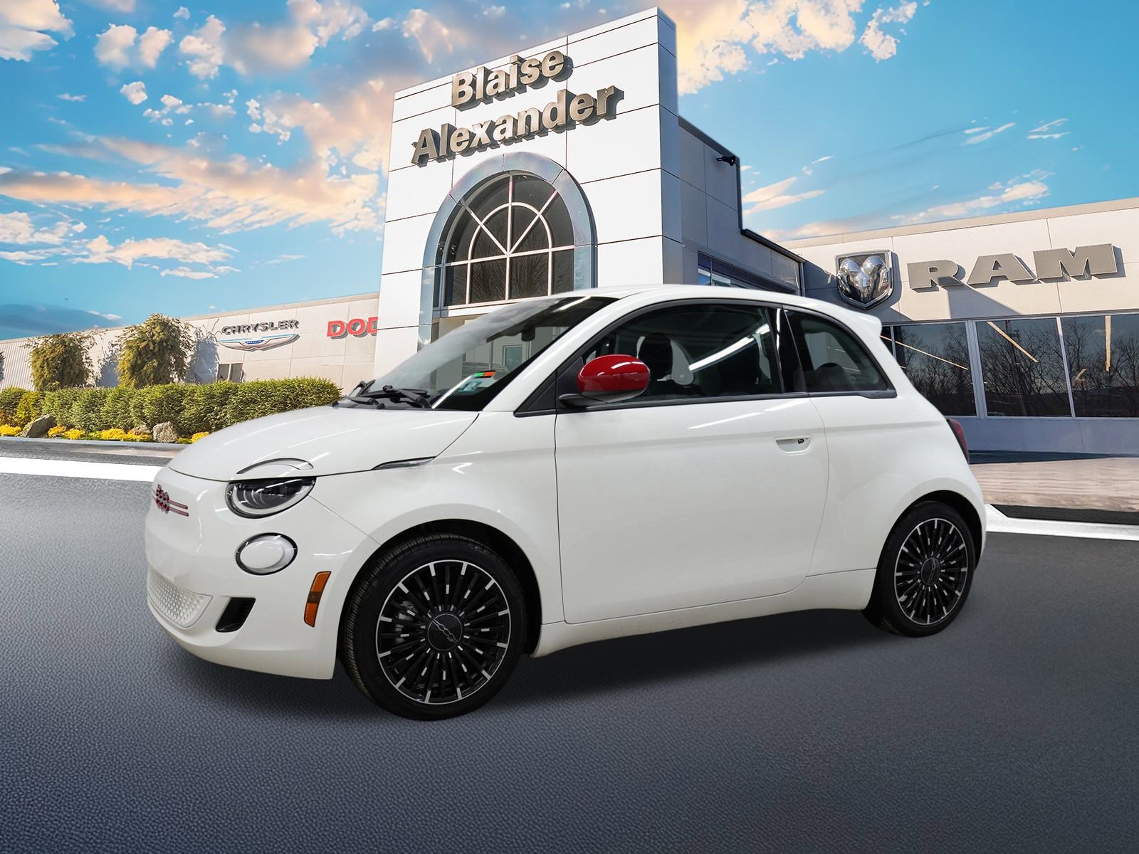 Used 2024 FIAT 500 e (RED) image 10