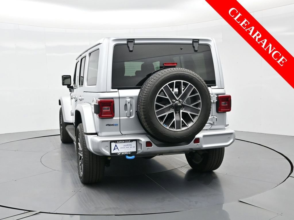 Used 2022 Jeep Wrangler Unlimited Sahara image 8