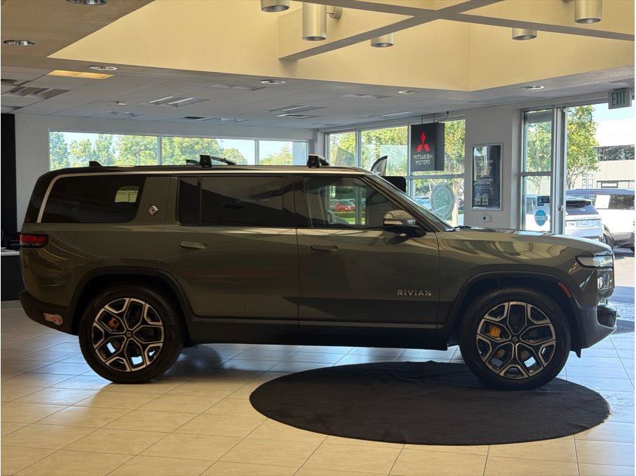 Used 2024 Rivian R1S Launch Edition Quad AWD/4WD image 4