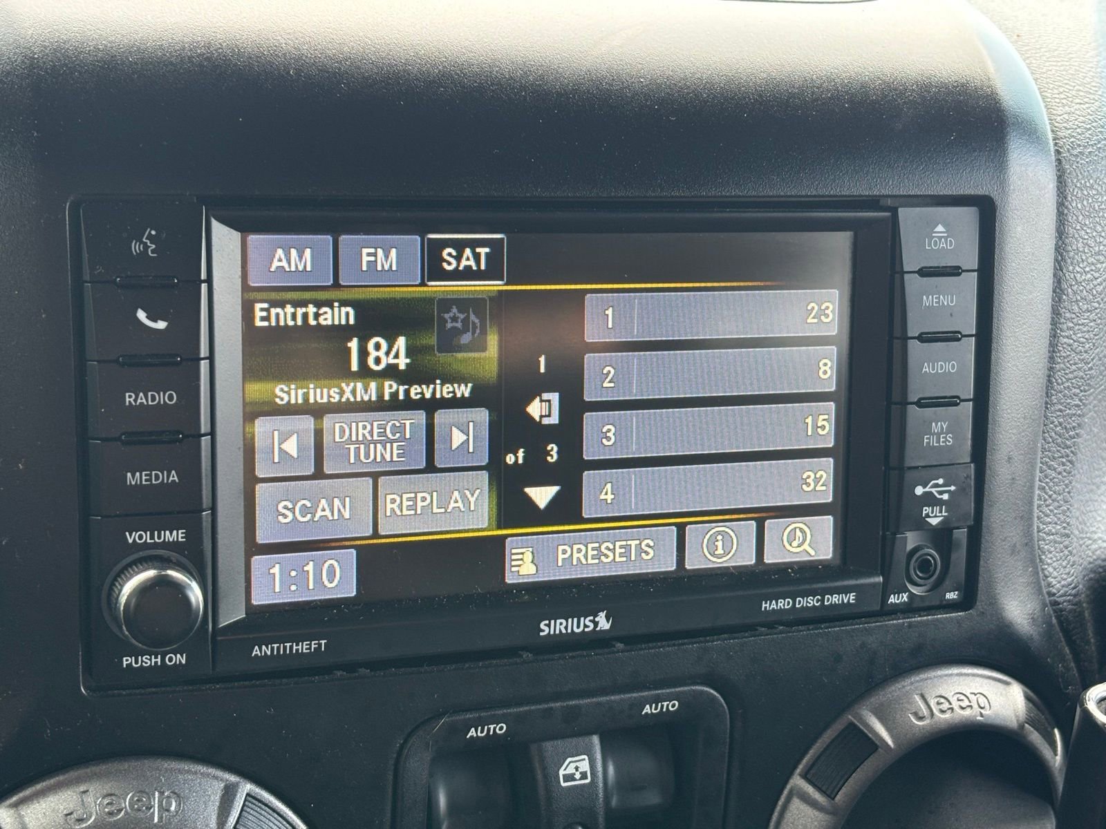 Used 2015 Jeep Wrangler Unlimited Sport w/ Quick Order Package 24S AWD/4WD image 8