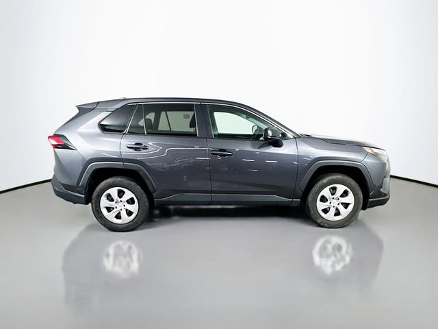 Used 2024 Toyota RAV4 LE image 7