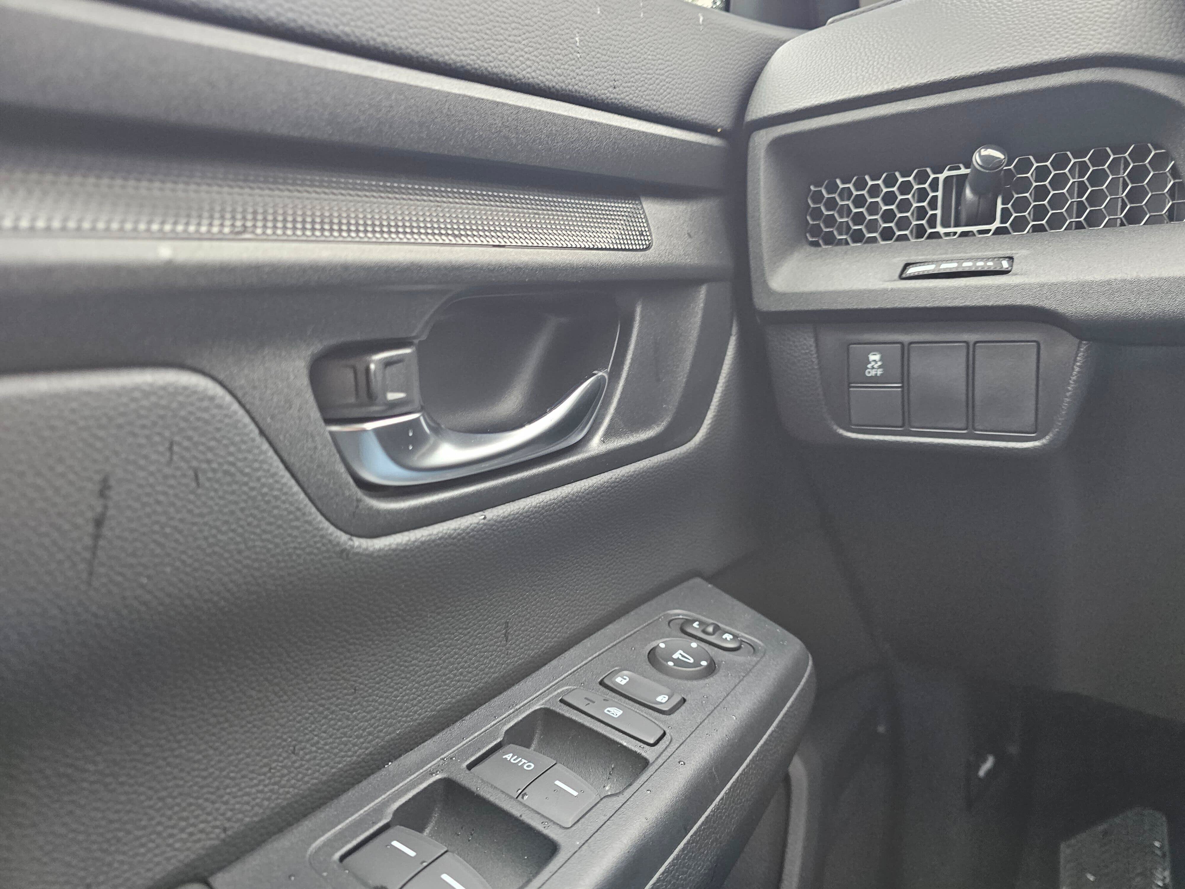 Certified 2025 Honda CR-V LX image 32