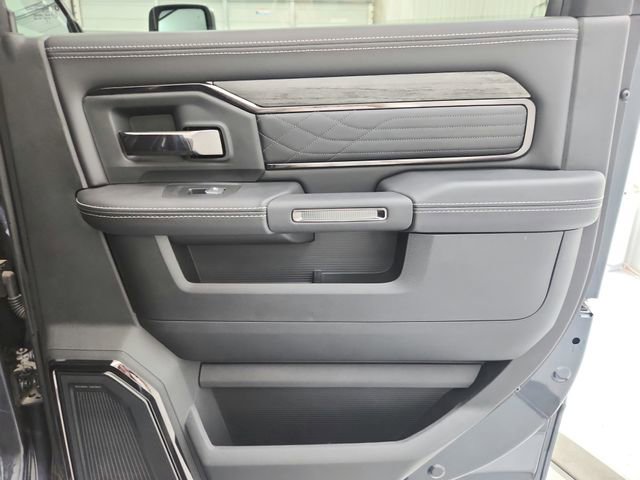 New 2025 RAM 2500 Limited AWD/4WD image 35