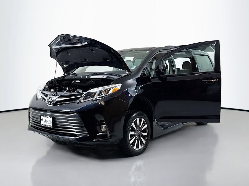 Used 2018 Toyota Sienna Limited FWD image 20