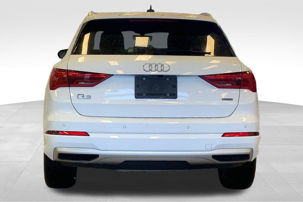 Certified 2024 Audi Q3 2.0T Premium image 4
