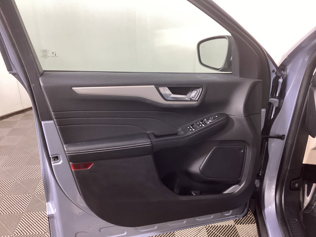 Used 2022 Ford Escape SEL image 14