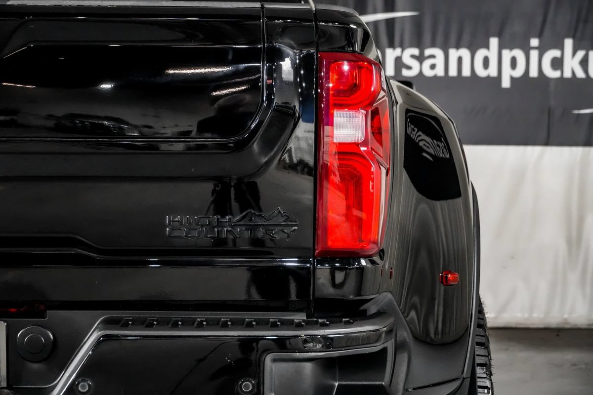 Used 2025 Chevrolet Silverado 3500 High Country w/ Technology Package AWD/4WD image 44