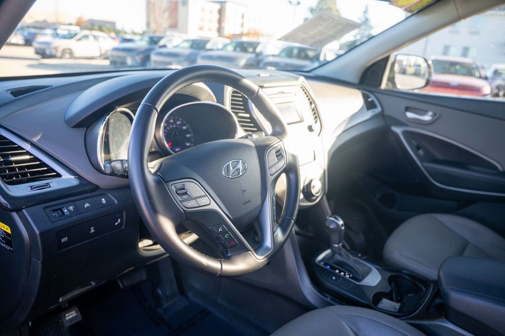 Used 2016 Hyundai Santa Fe Limited image 19