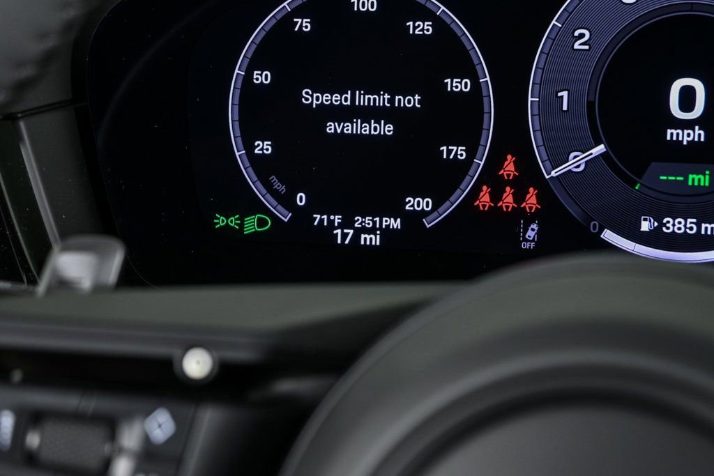 New 2025 Porsche Cayenne S image 12