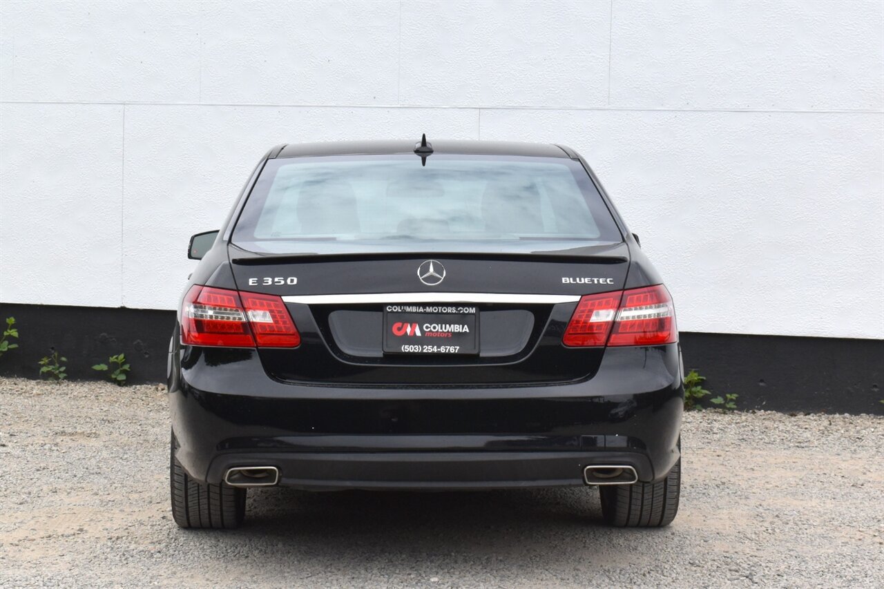 Used 2013 Mercedes-Benz E 350 BlueTEC Sedan image 4