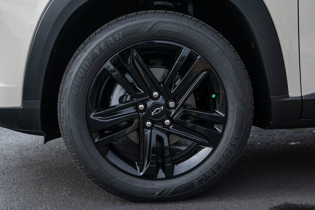 New 2026 Chevrolet Trax ACTIV w/ Sunroof Package image 8