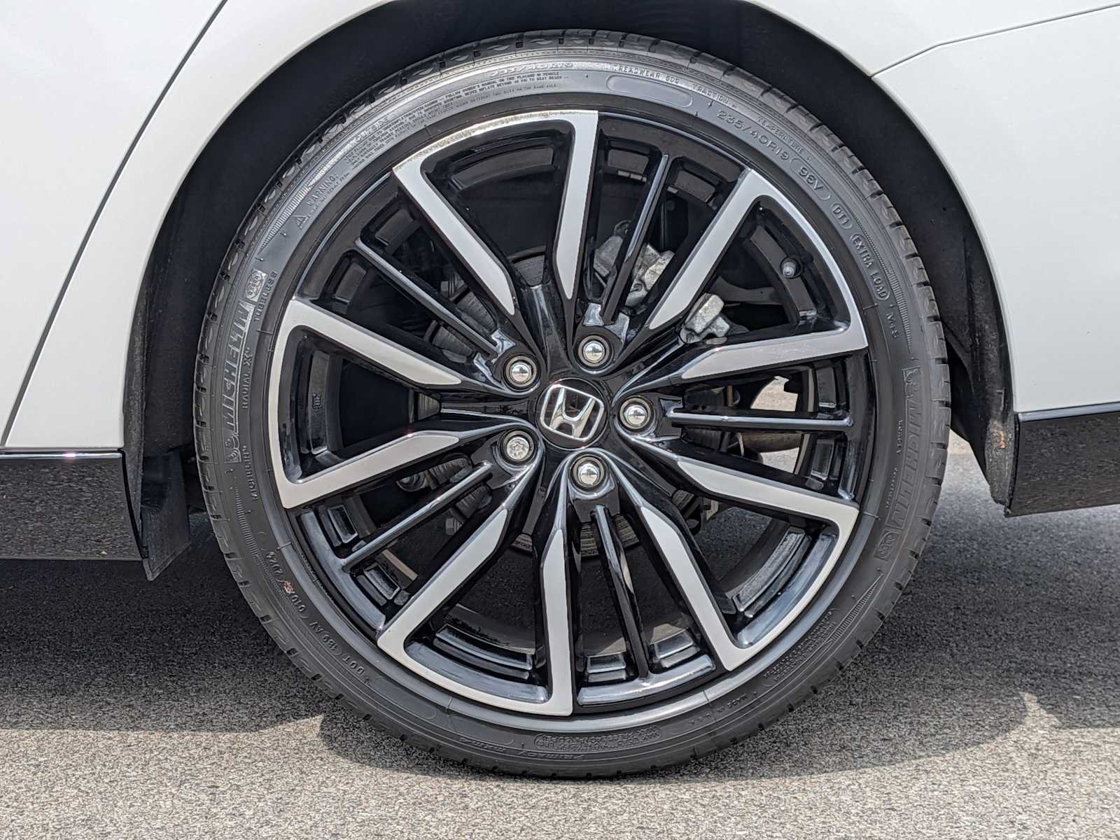 Used 2024 Honda Accord Touring image 14