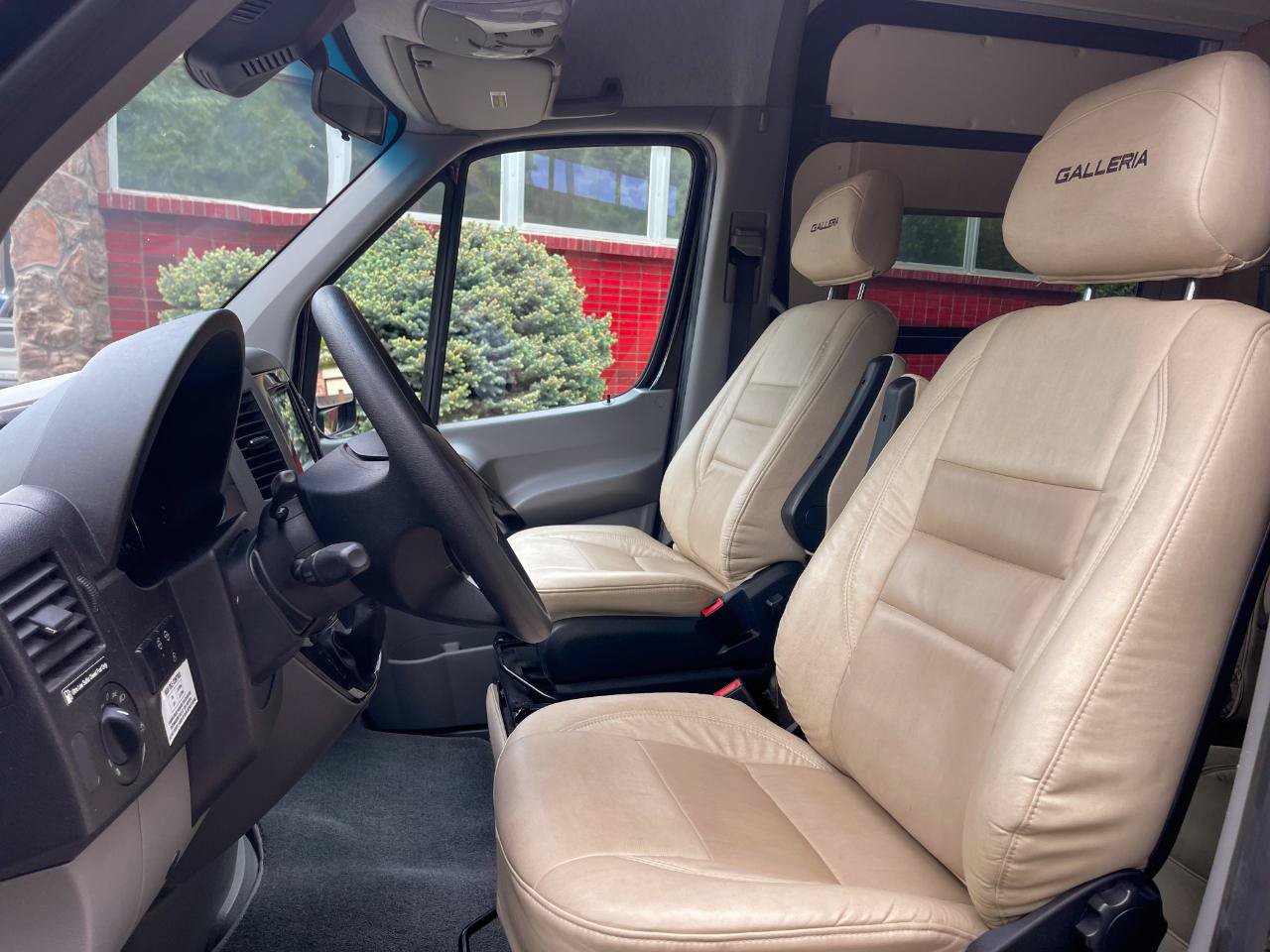 Used 2017 Mercedes-Benz Sprinter 3500 image 20