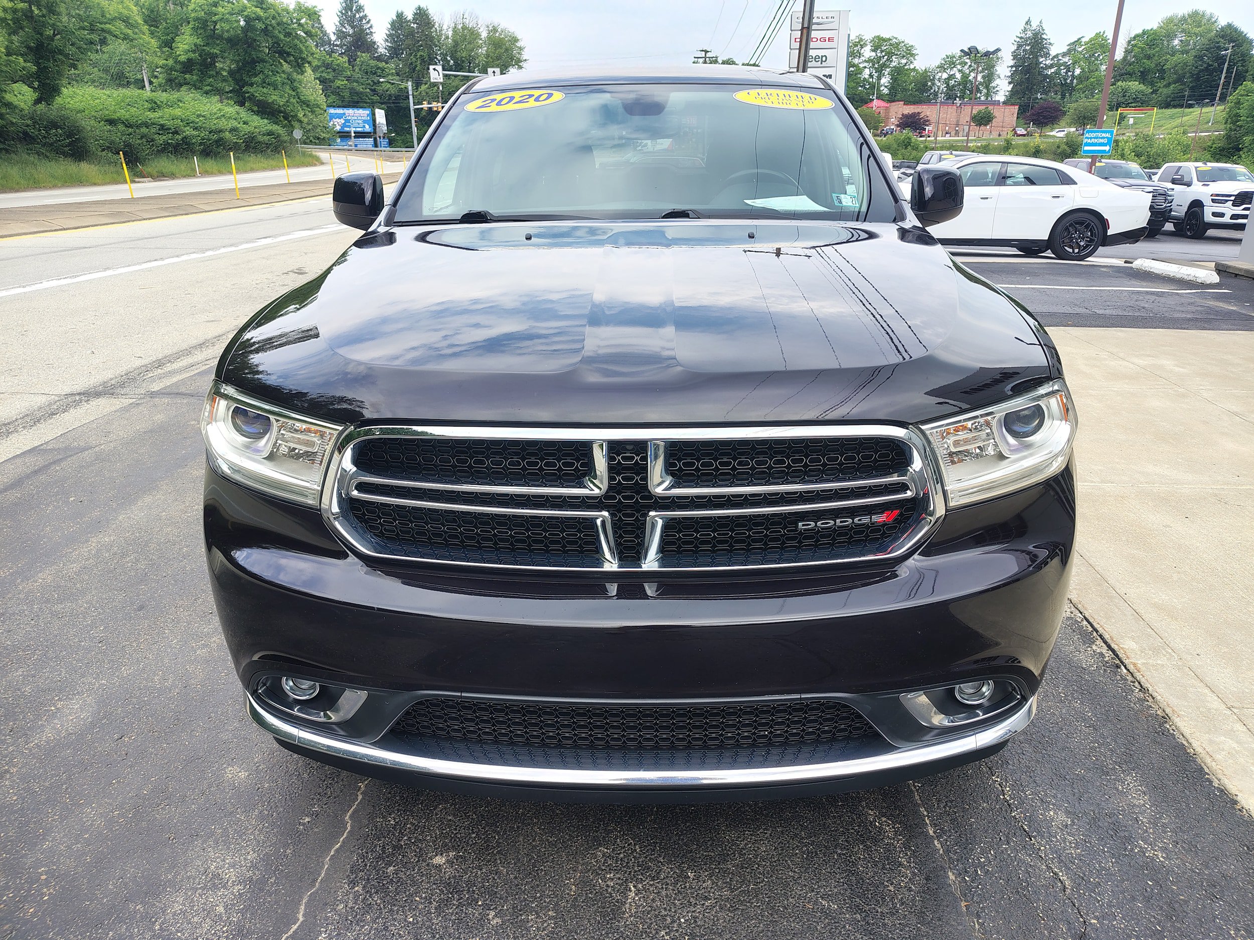 Certified 2020 Dodge Durango SXT AWD/4WD image 3