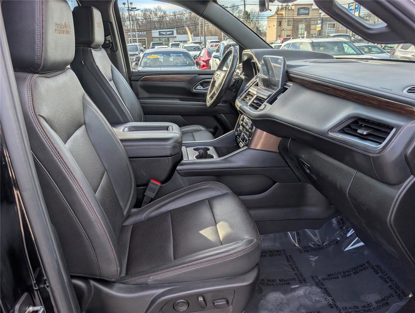 Used 2023 Chevrolet Suburban High Country w/ Advanced Technology Package image 12