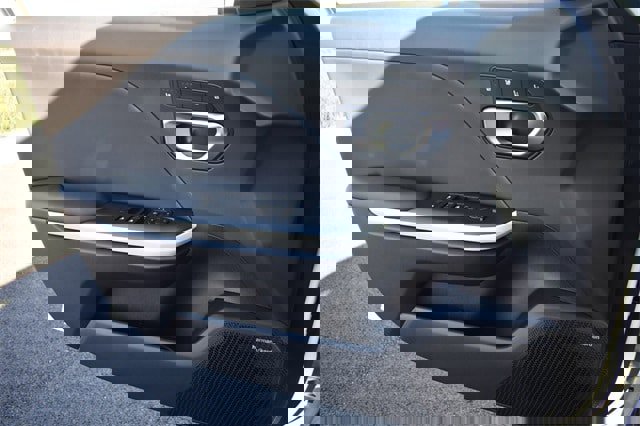 New 2025 Kia K4 GT-Line w/ GT-Line Premium Package image 32